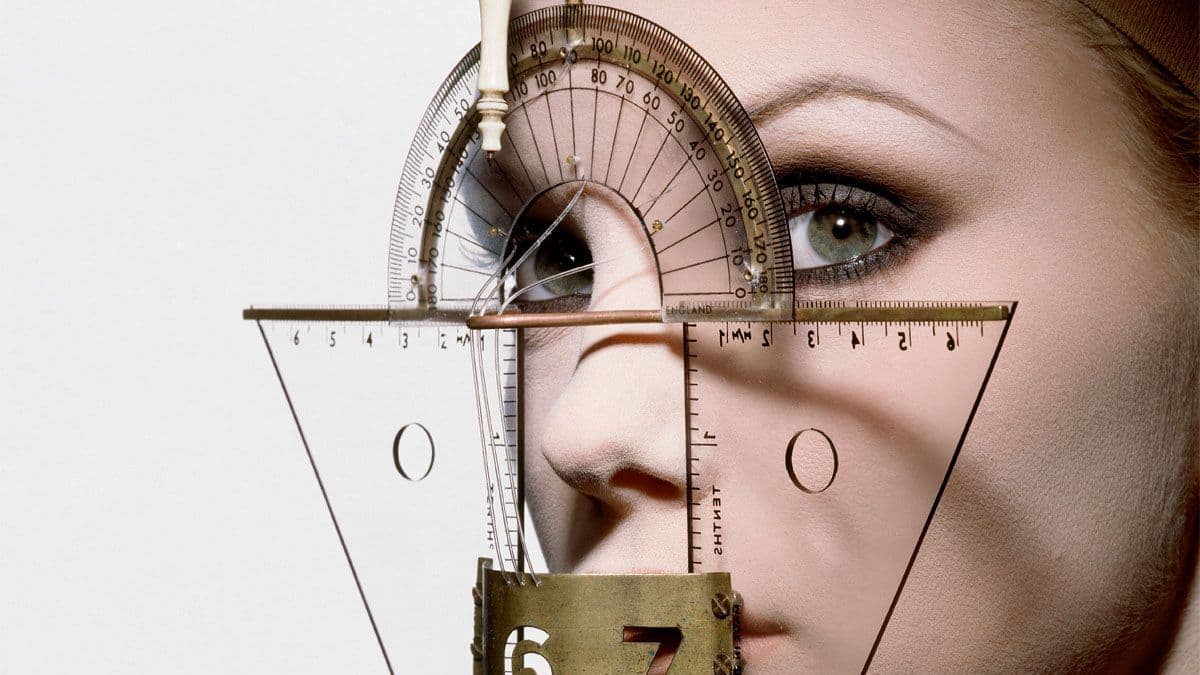 Does AI Face Replace Instagram Face as the Beauty Standard? photo